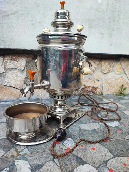Przedwojenny mosiężny samowar,ocieknik,taca,Tuła,medalowy,na prąd