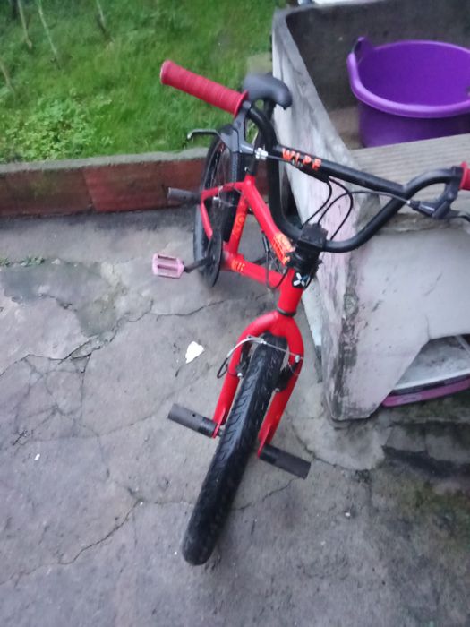 BMX semi-nova (precisa reparo na corrente)