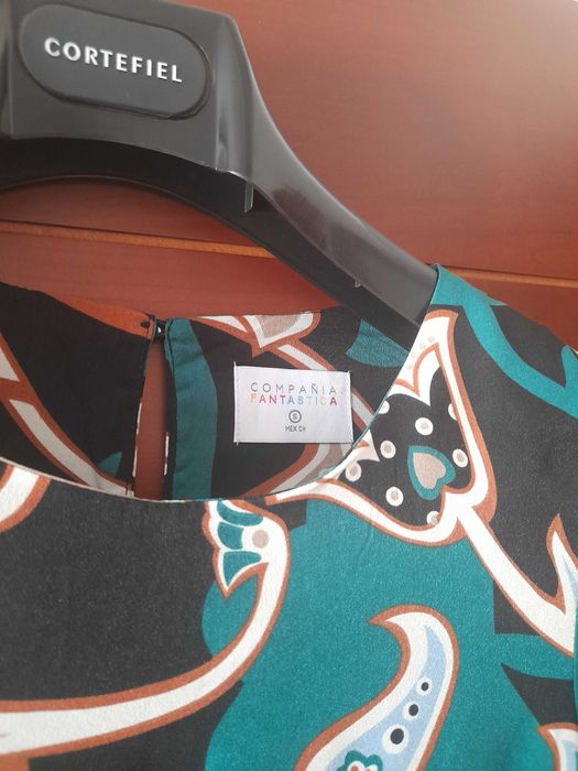 Vestido curto estampado - NUNCA USADO