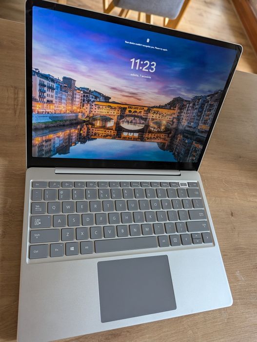 Microsoft Surface Laptop Go i5/8GB/256 Platynowy