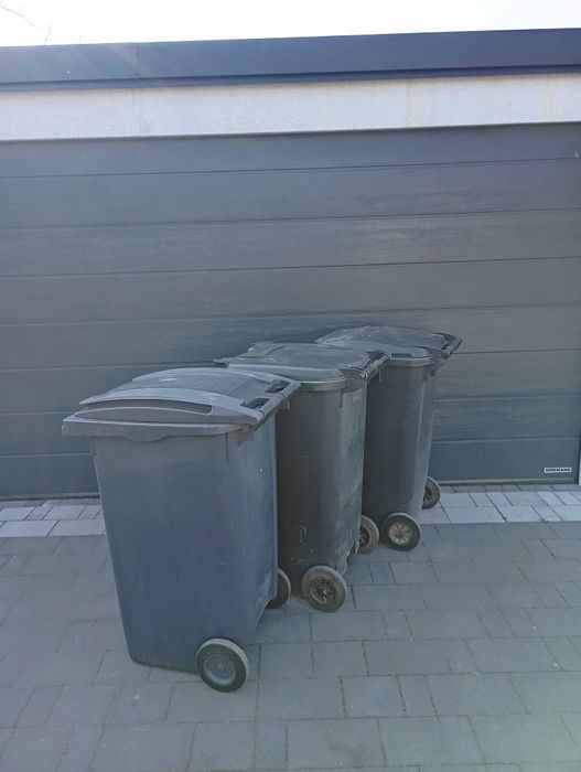 Kosz, pojemnik na śmieci popiół deszczówkę 240L