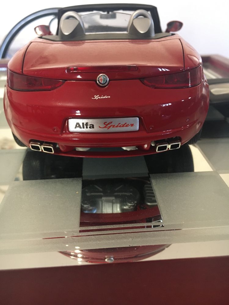 Miniatura Alfa Romeo Spider 1/18 Norev