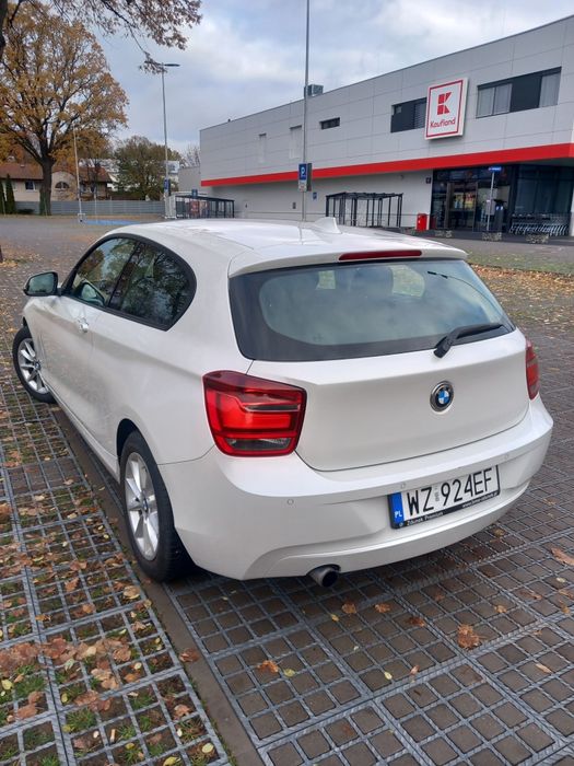 BMW 116i mineral-weiss metallic