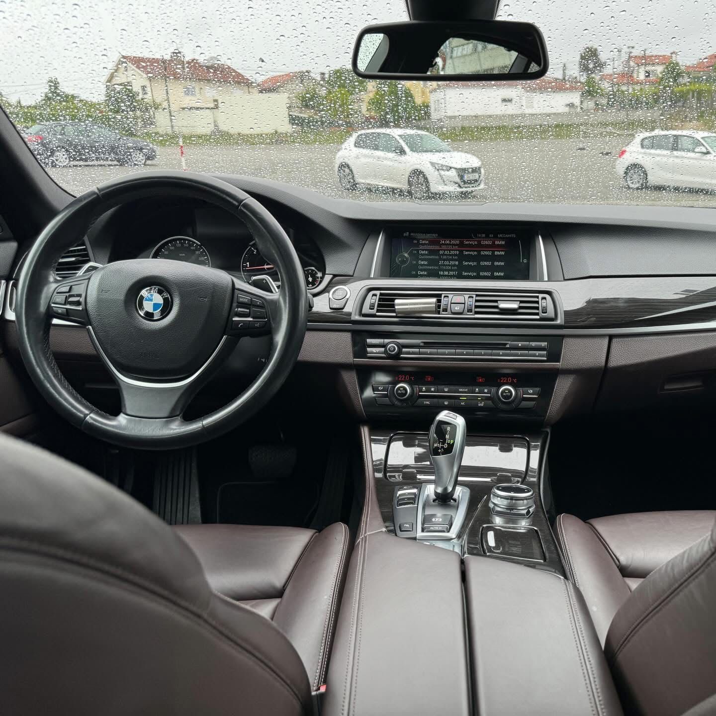 BMW 520d Luxury Automático