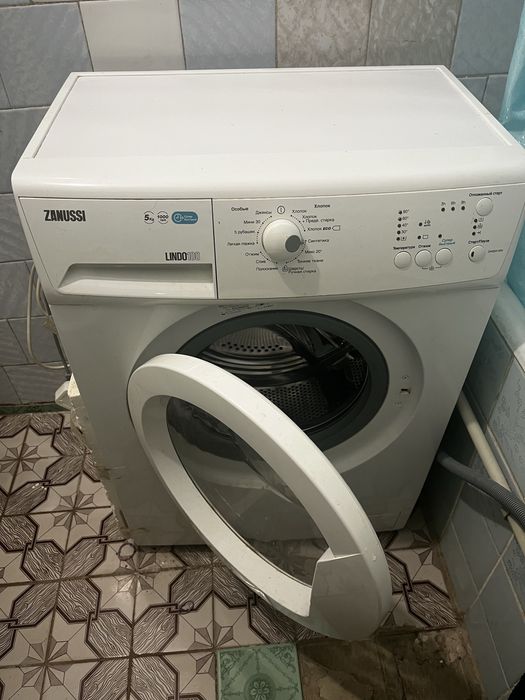 Пральна машинка Zanussi Lindo 100