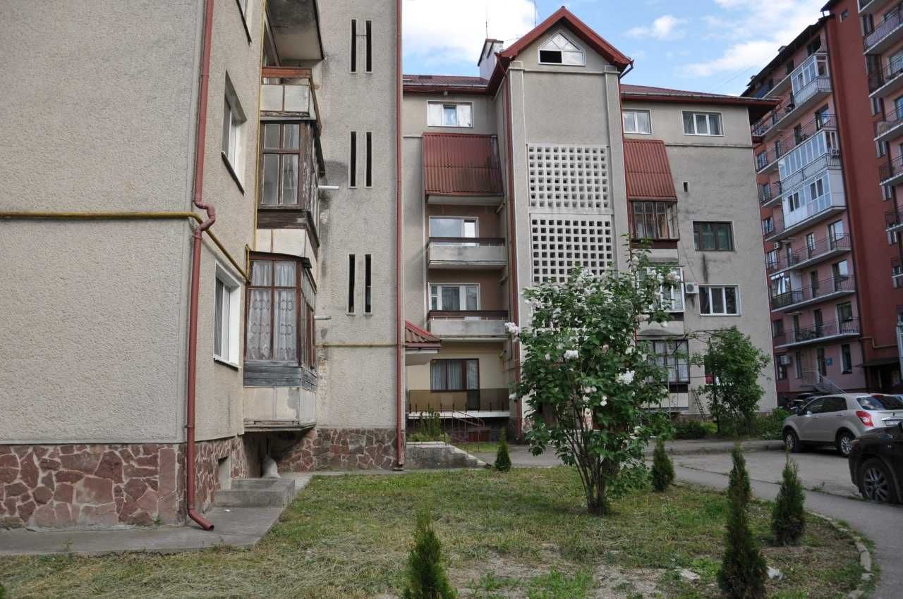 Продається дворівнева квартира  по вул. Крука(Шевченка)
