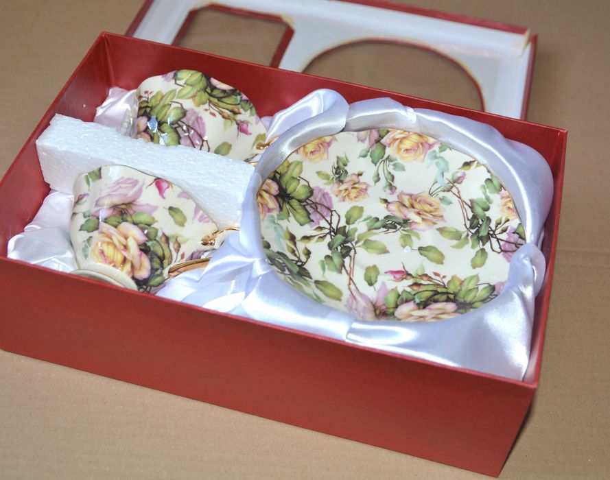 Zestaw 2 Filiżanek i spodków Yamasen Porcelana, 24 karat Gold, Japonia
