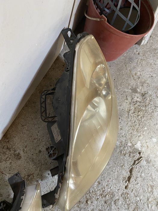 Oticas peugeot parther 2009 usadas