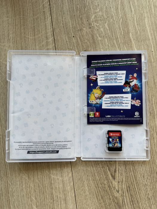 Nintendo Switch OLED + Mario Rabbids Sparks of Hope