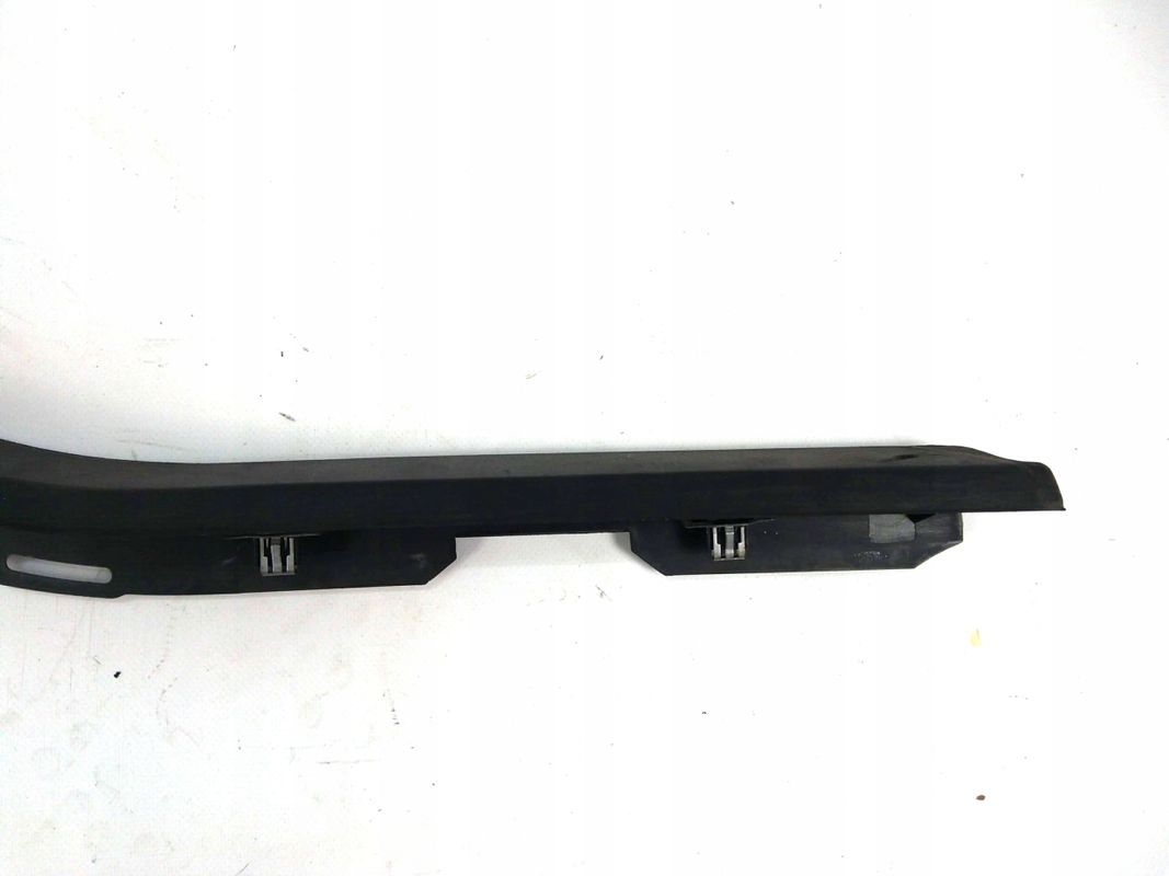 Ford F150 uszczelka zewnętrzna szyby prawa przód 2015-20