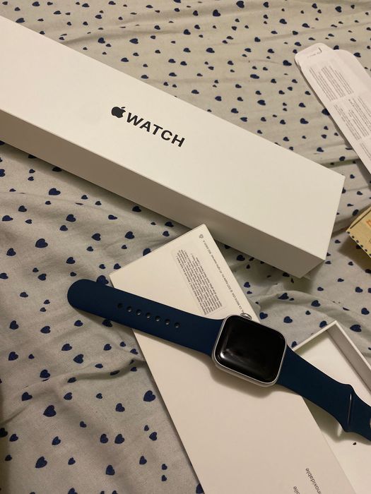 Смарт-годинник Apple Watch SE GPS 40mm Silver Aluminium
