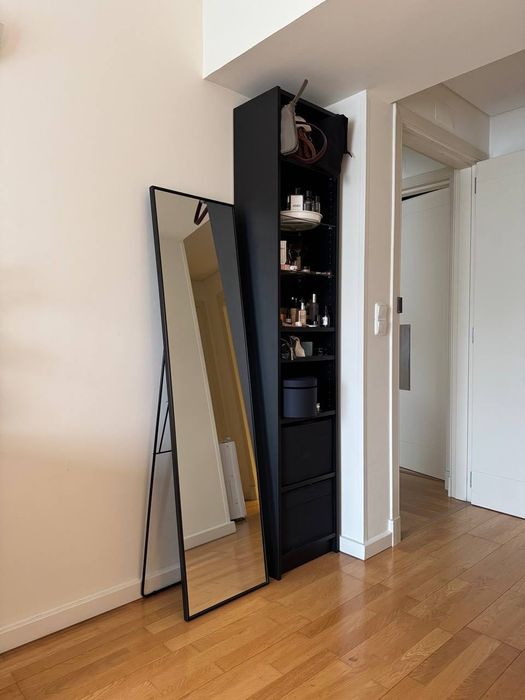 Grande estante preta Billy Ikea