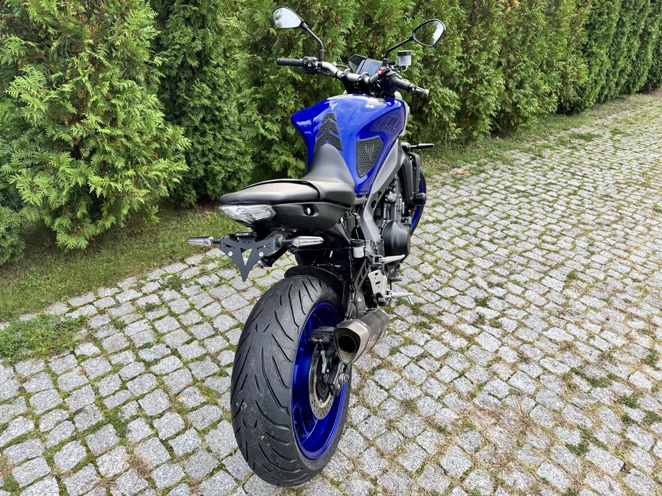 YAMAHA MT-09 MT09 full akrapovic  niski przebieg 3x kluczyk ksiazka