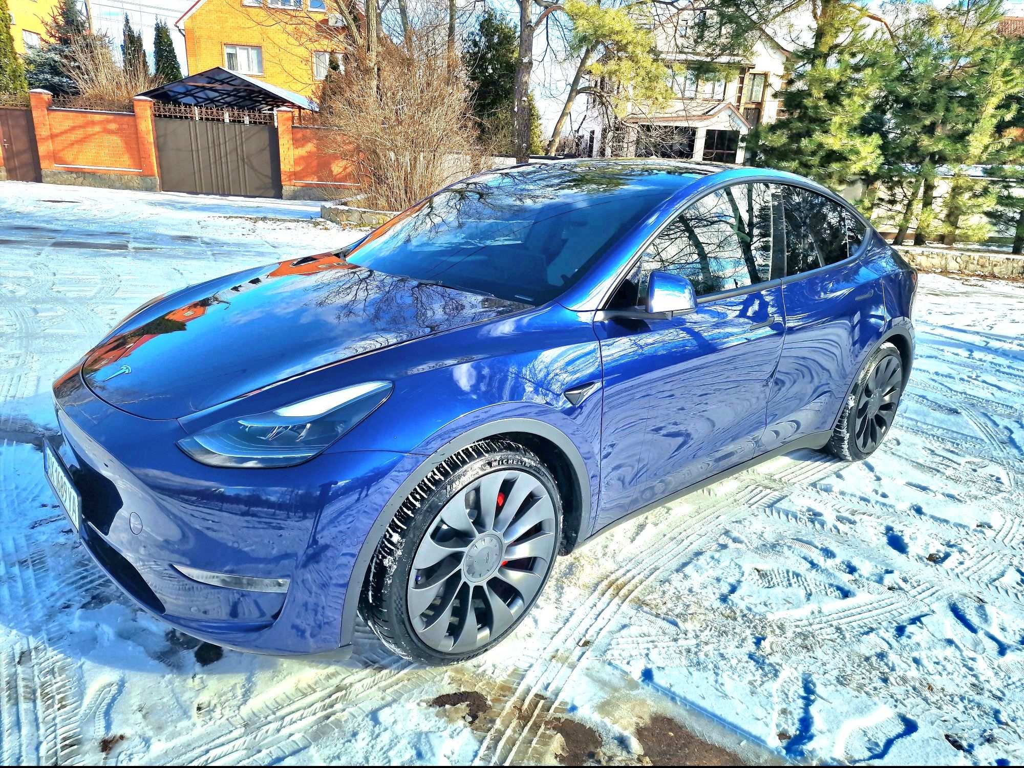 Tesla model Y performance