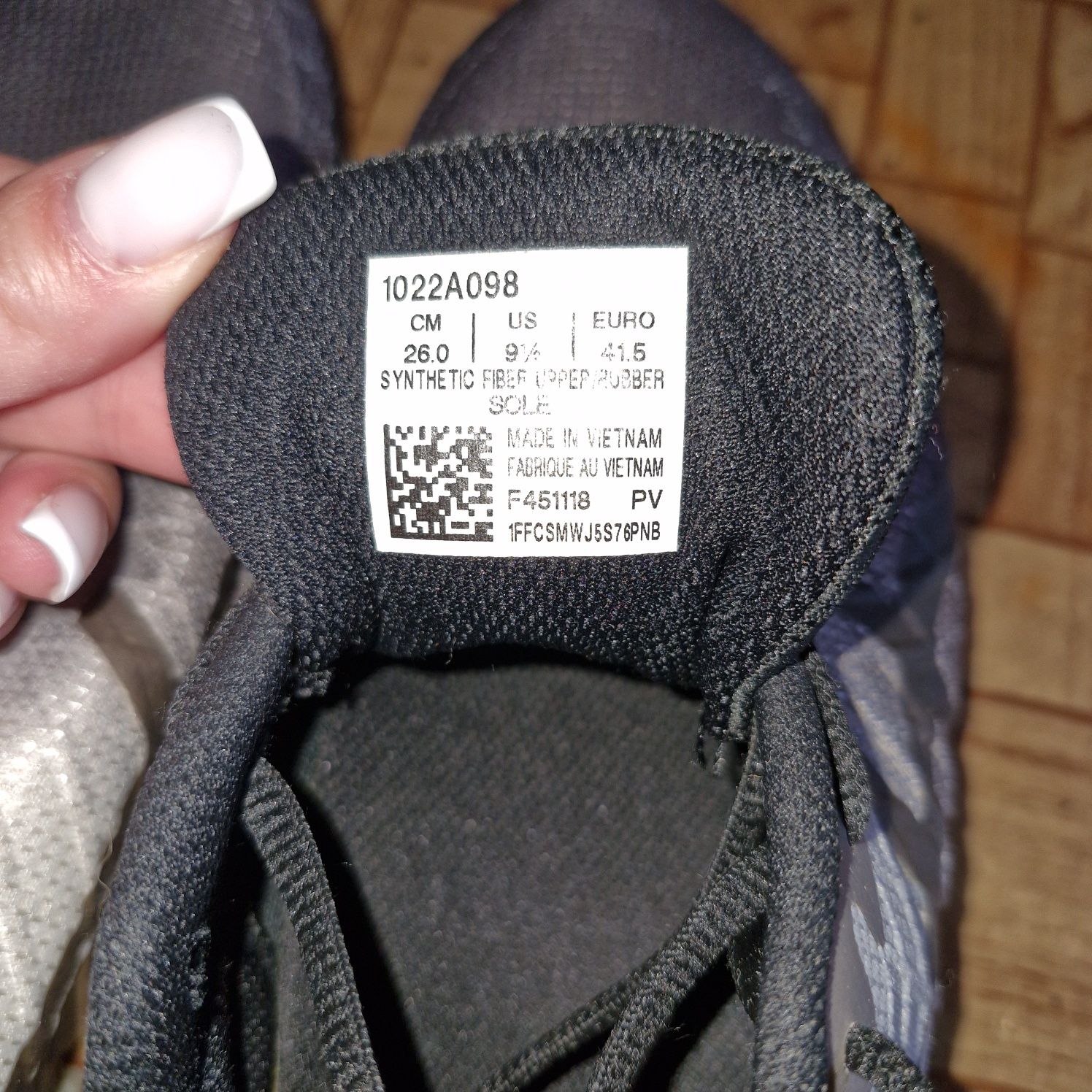 Продам asics чоловічі