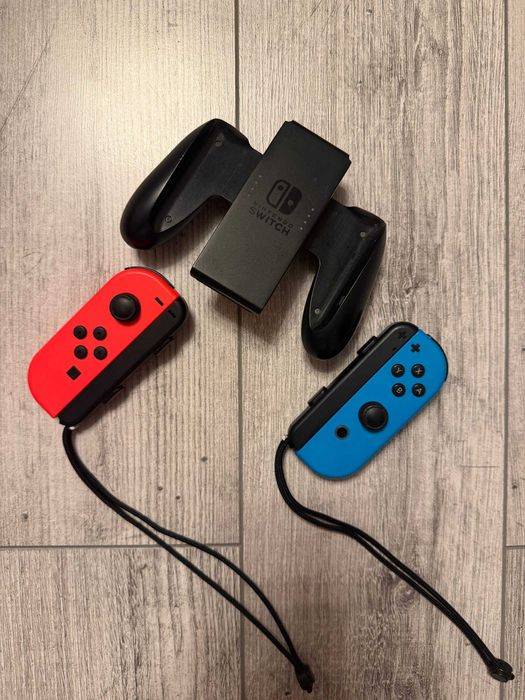 Джойкони та тримач до них для Nintendo Switch 1 (Joy-Con,Joy-Con Grip)