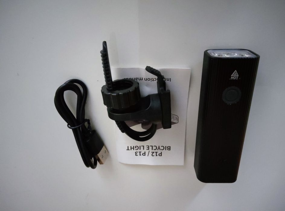 Lampka rowerowa przednia 2 mocne diody LED L2 ,USB, aluminium