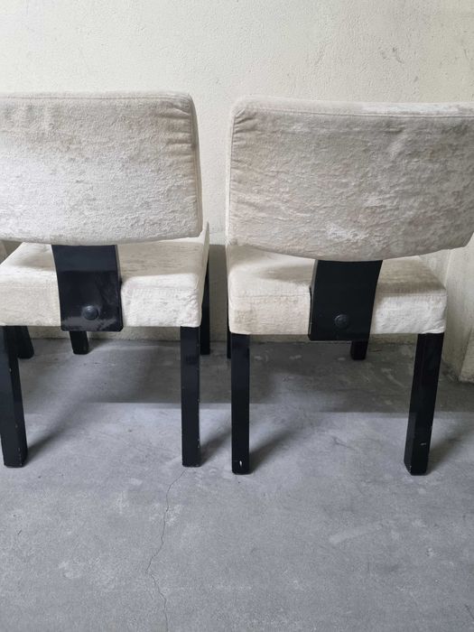 4 Cadeiras de sala alcochoadas para restaurar