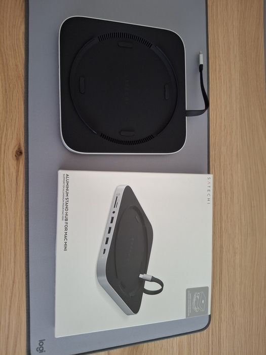 Mac mini M2 + Satechi hub em perfeito estado
