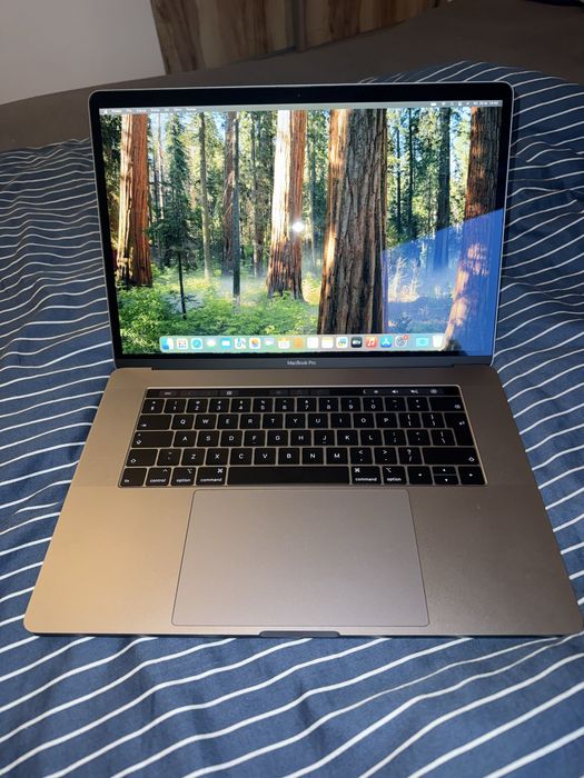 Macbook pro 15”  16/512gb 2020 intel touchbar