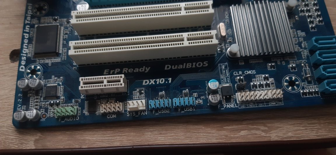 Материнська плата gigabyte ga-h61m-s2pv