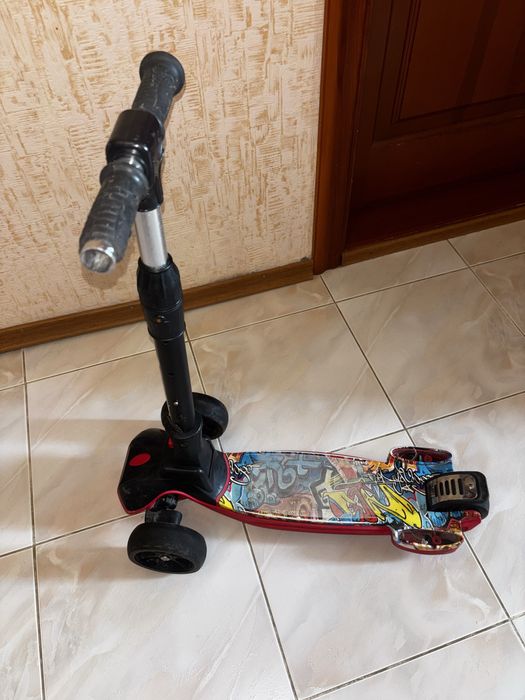 Дитячий самокат BabyTilly