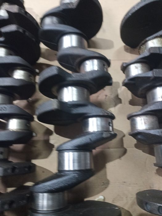 Продам колінвал на Форд