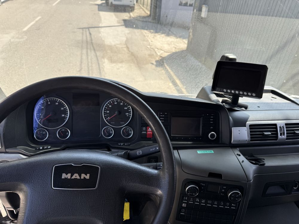 MAN TGM 18.290 APENAS 286.000km 2017 Entre eixos 3,90 ##OPORTUNIDADE##