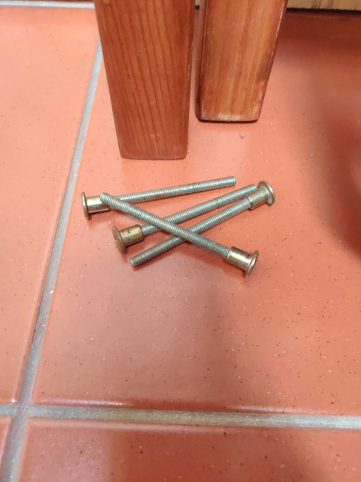 Cama de solteiro com colchão