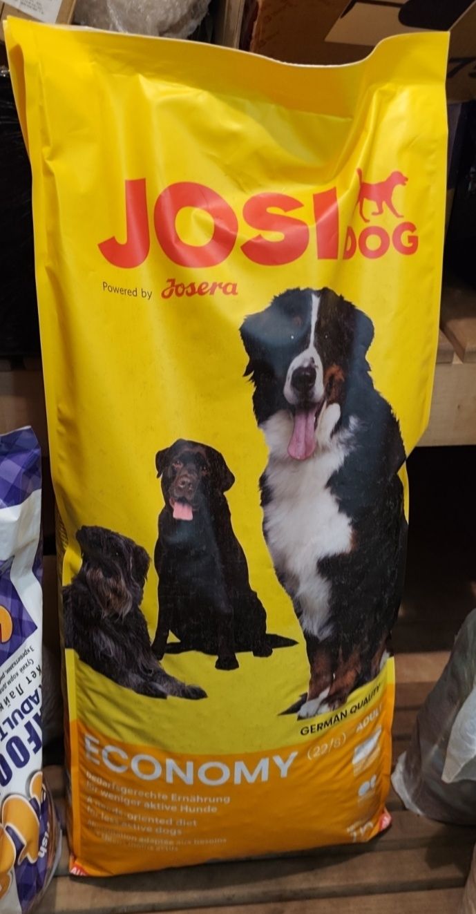 Сухий корм для дорослих собак JosiDog Economy з помірною активністю 15