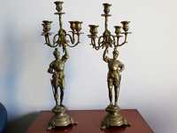 Candelabros antigos em bronze