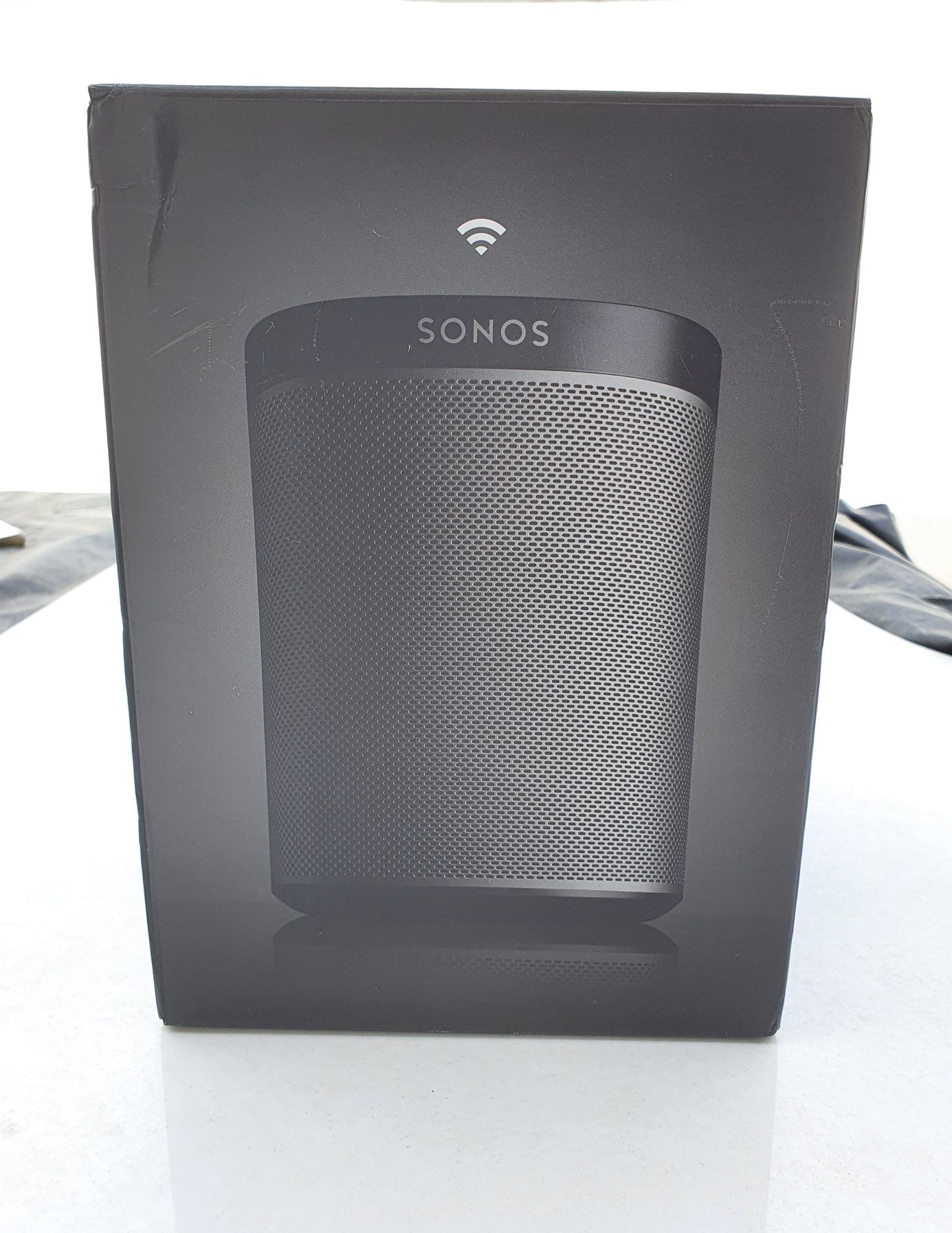 Sistema surround Sonos (Sonos Playbar + 2x Sonos Play 1 + suporte)