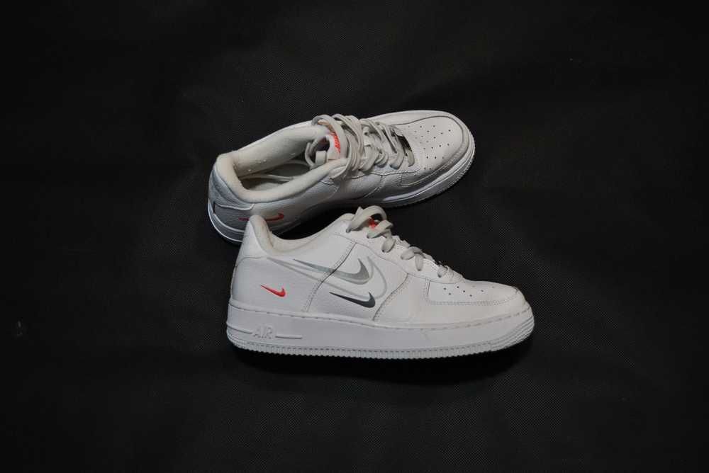 NIKE AIR FORCE 1 nr 38,5 buty damskie klasyczne snickersy b1v swoosh