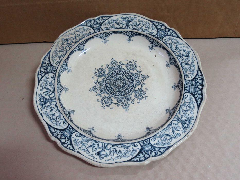 Ppratos faiança Sacavém Gilman Wedgwood Capôa Massarelos Lusitânia