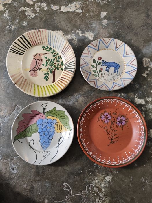 Pratos da olaria alentejana em bom estado .
Faço apenas negóci