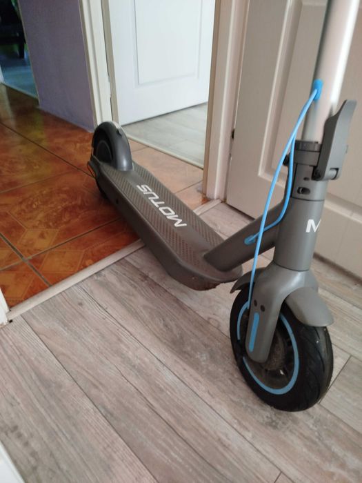 Motus Scooty 10 2022 – 440 km, bdb stan