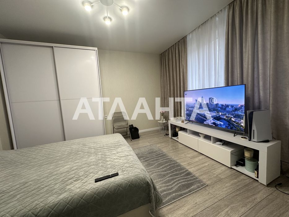 Однокомнатная с ремонтом ЖК Дом на Щорса Святослава Рихтера