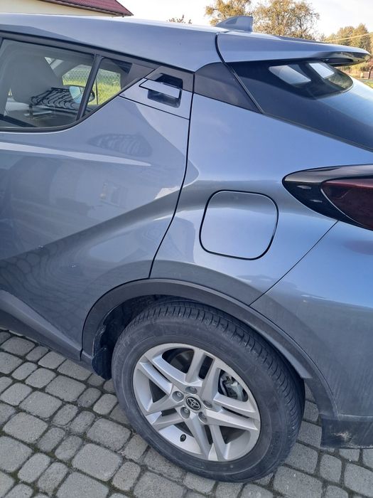 Toyota CHR salon pl