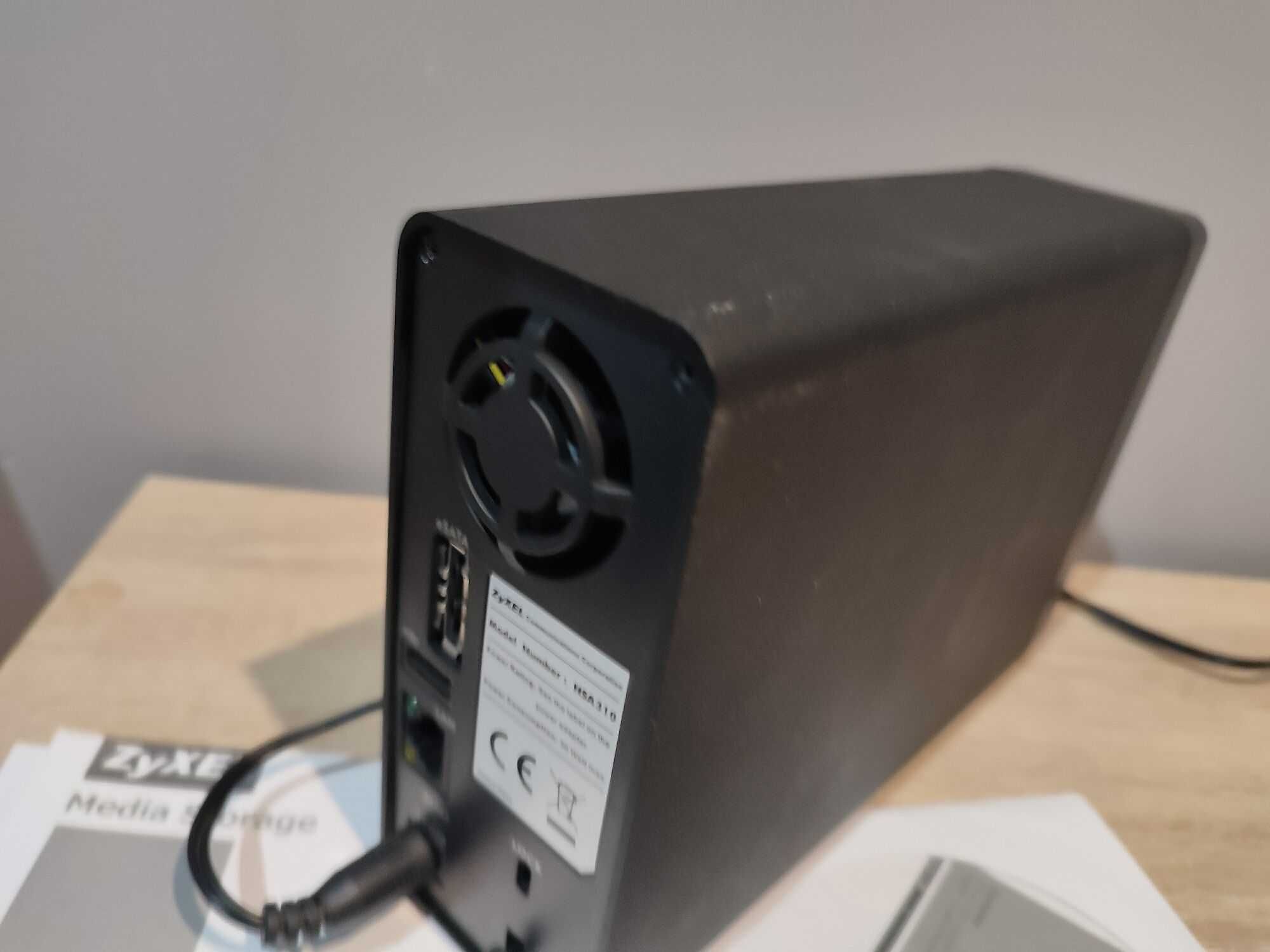 Obudowa dysku sieciowego Zyxel NSA310  z dyskiem 500GB