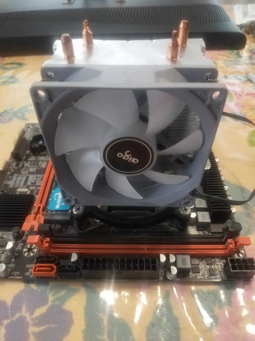 Продам комплект на 2011v3 сокеті: материнка+проц+пам'ять+охолодження