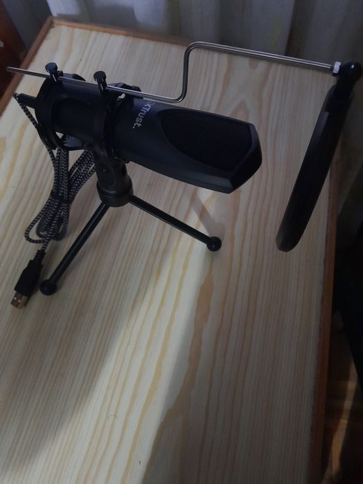 Microfone Gaming Trust GXT232 MANTIS - Novo, apenas testado!