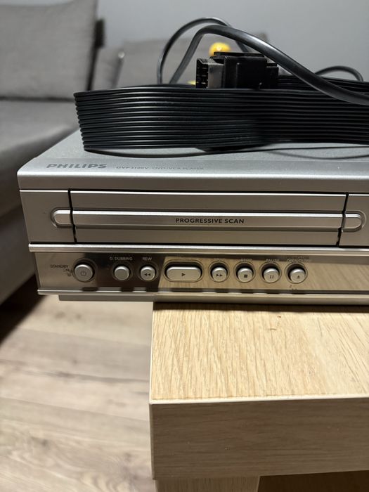 odtwarzacz DVD/VCR firmy Philips