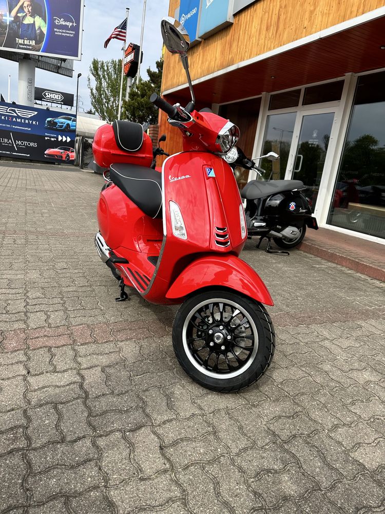 Wynajem Wypożyczalnia skuterów i motocykli VESPA PRIMAVERA SPRINT 125