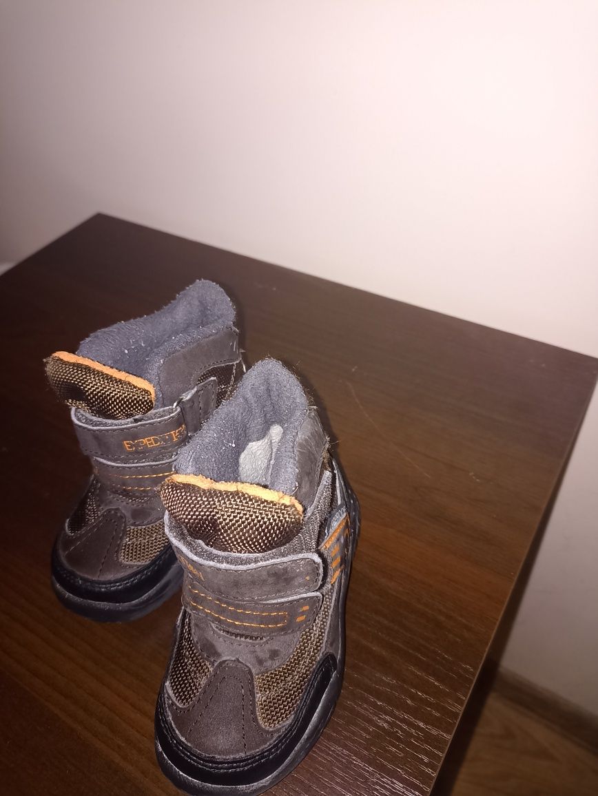 Buty ocieplane niemowlęce