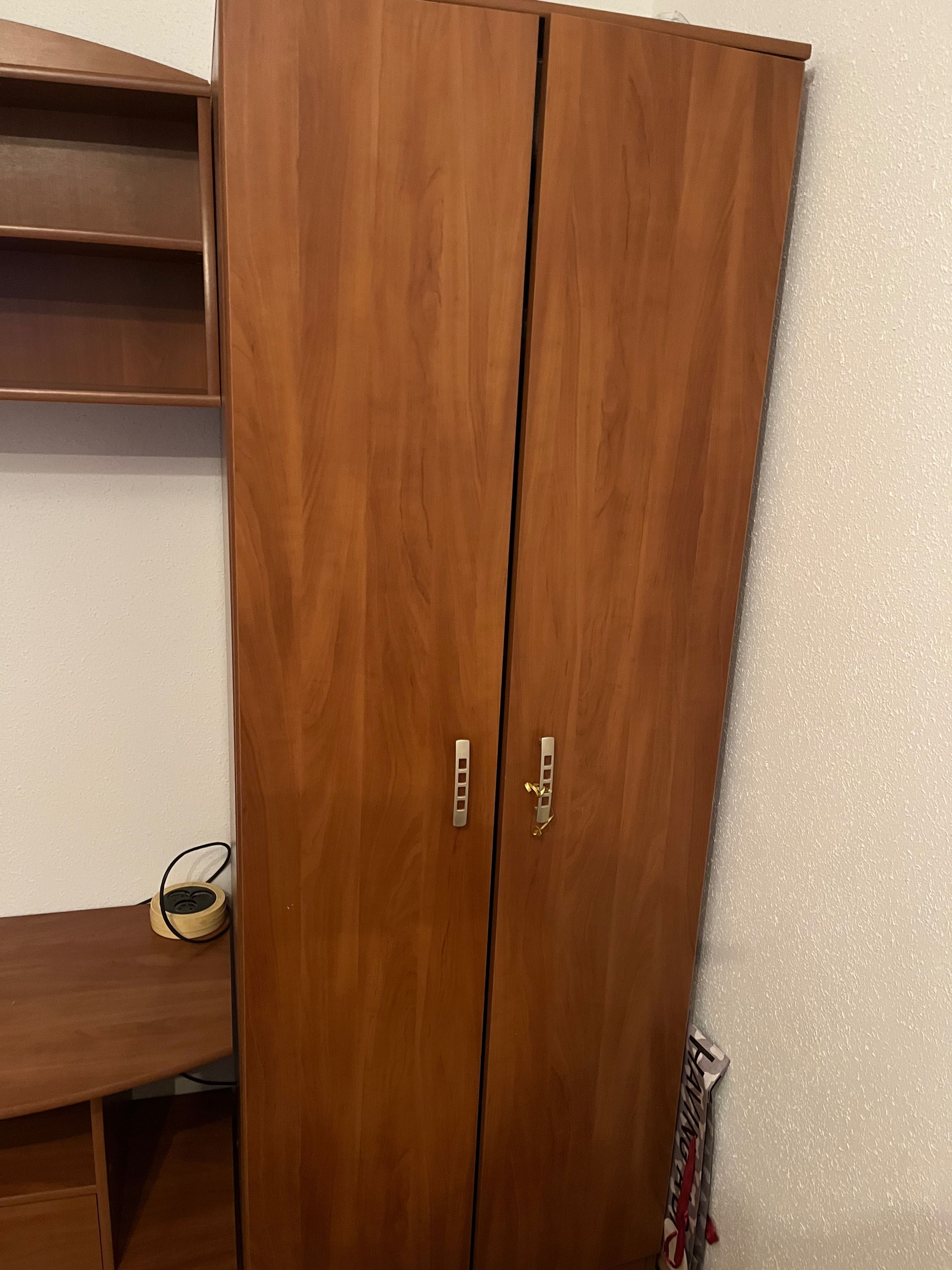 Sprzedam zestaw mebli