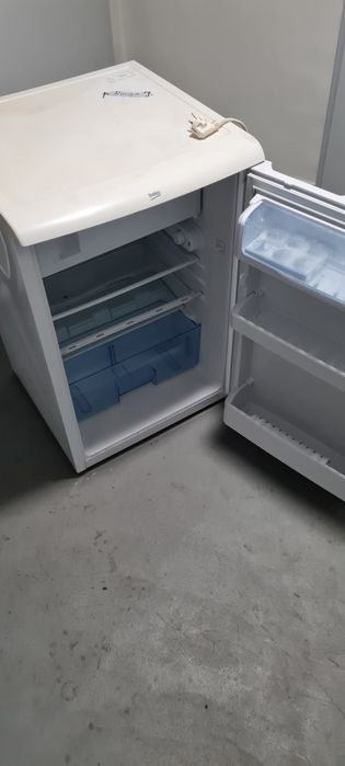 [Rezerwacja] Lodówka podblatowa beko