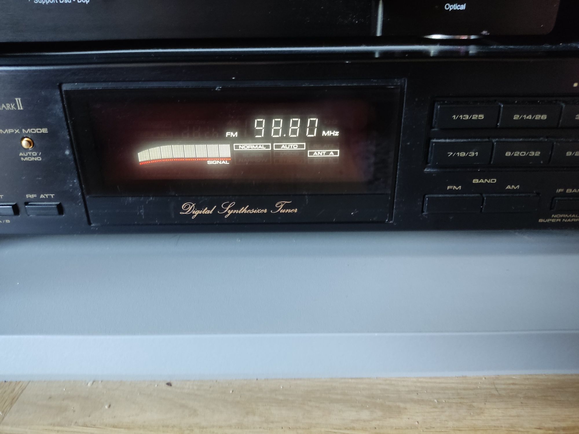 Pioneer F-757 Mark II