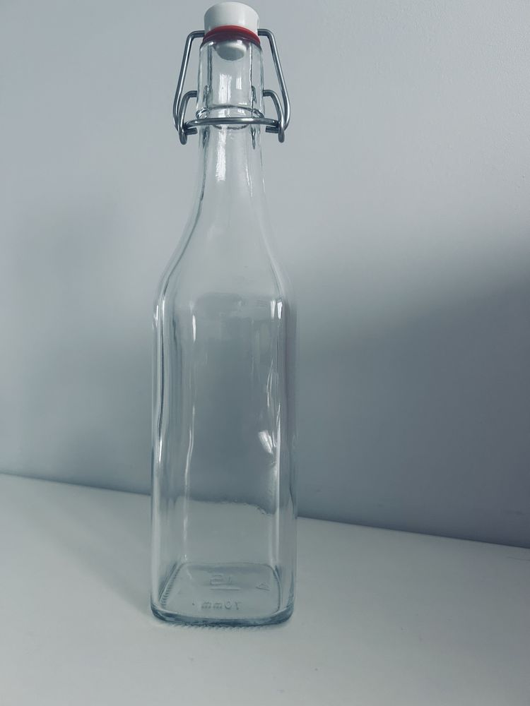 Butelka szklana z zamknięciem
