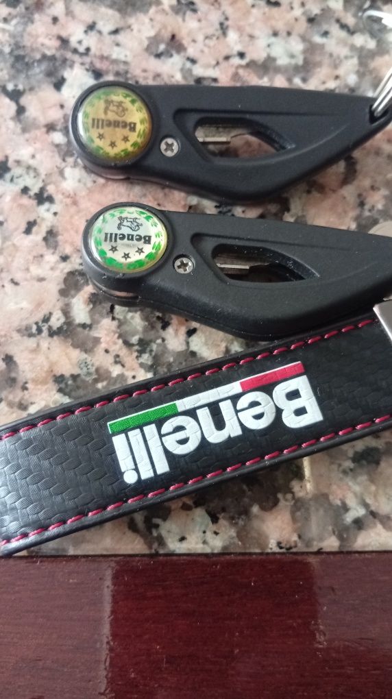 Mota Benelli bn 125 com 19 mil e tal kilometros está como nova mesmo