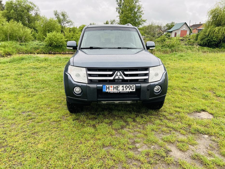 Мітцубіші паджеро вагон 2008